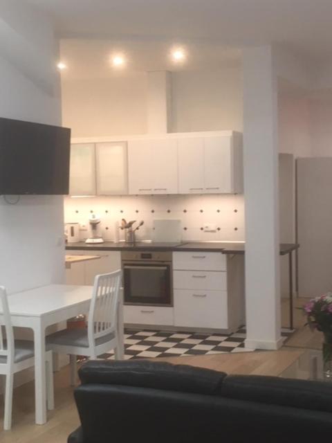 Jugendstilhaus Riverside City Appartements Fuer Urlaub Und Business Бремен Екстер'єр фото